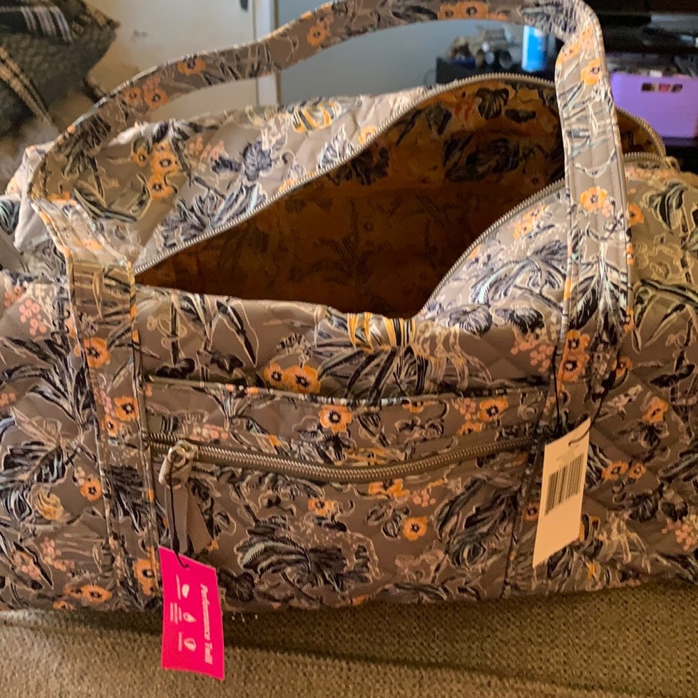 Vera Bradley medium duffel. Performance twill. Water resistant. Gray and navy.